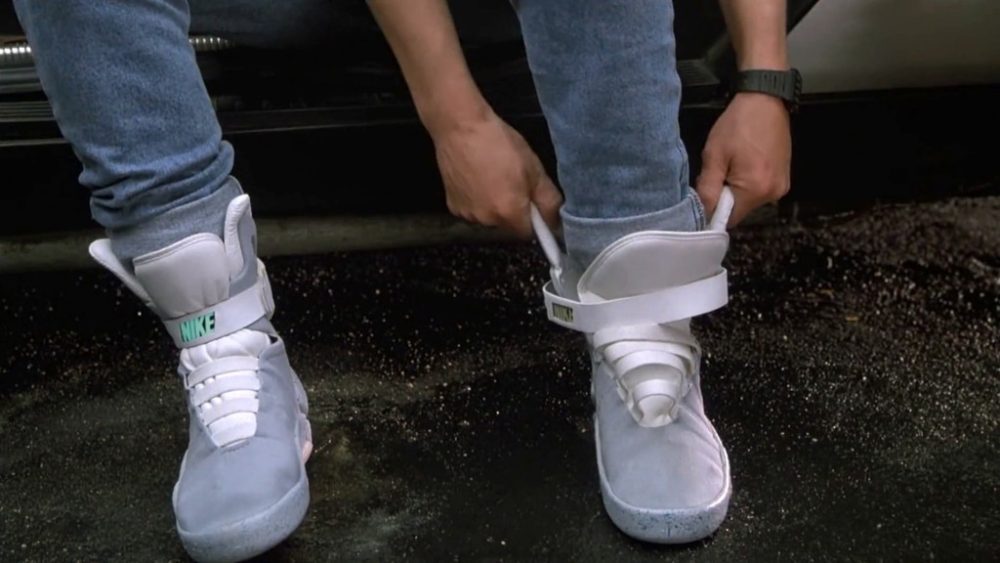 Direttamente da Ritorno al Futuro, la Nike presenta lo spot di HyperAdapt 1.0, le scarpe che si allacciano da sole