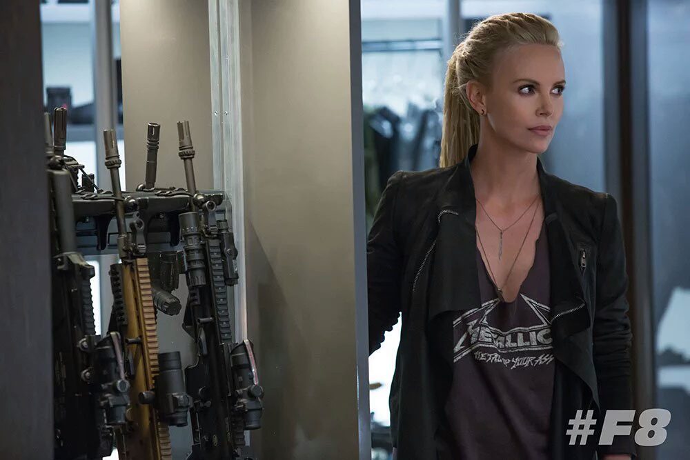 Nuovo look per Charlize Theron sul set di Fast & Furious 9