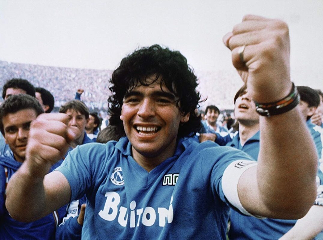 Breaking: Diego Armando Maradona è morto, il mondo del calcio è in lutto
