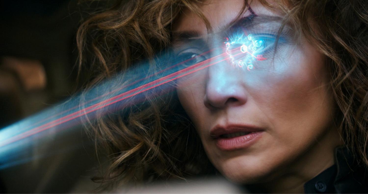 ATLAS: la recensione dello sci-fi Netflix con Jennifer Lopez